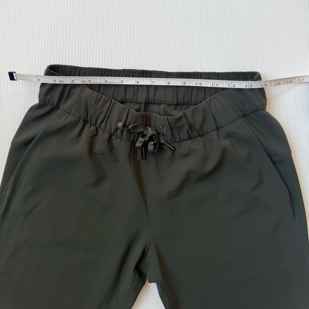 Lululemon On The Fly Pant Women's 6 Green 7/8 Jogger Gorpcore Travel Athleisure - Picture 10 of 16